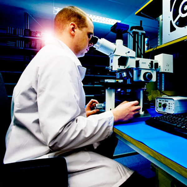 Cleanroom Engineer with Microscope img_600x600_cleanroomengineermicroscope